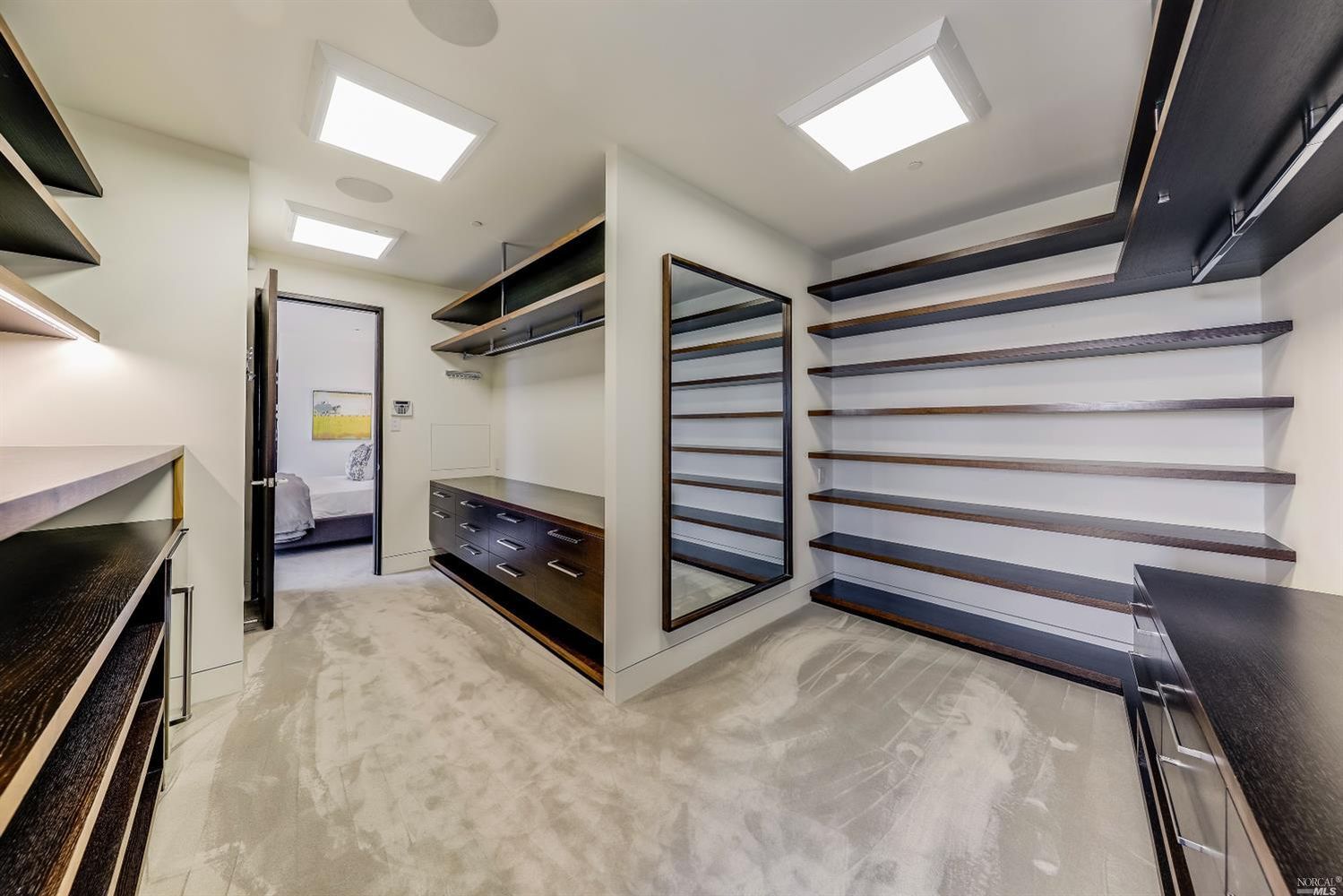 9 Walsh Dr