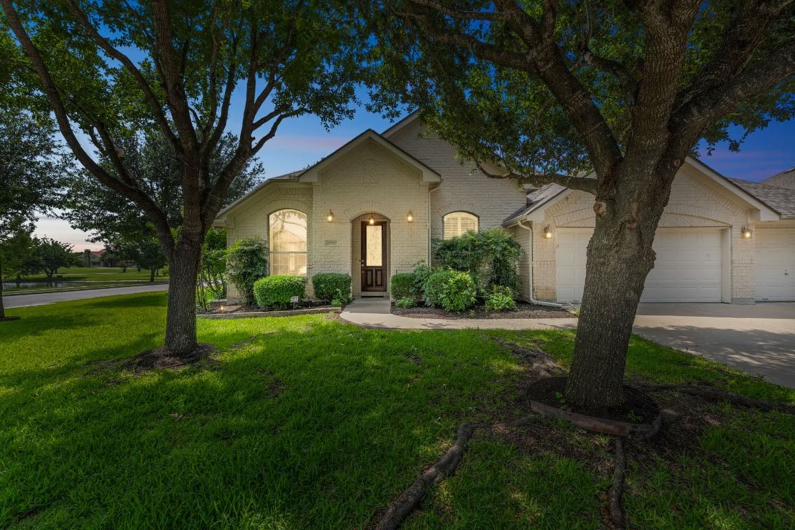 20700 Windmill Ridge St