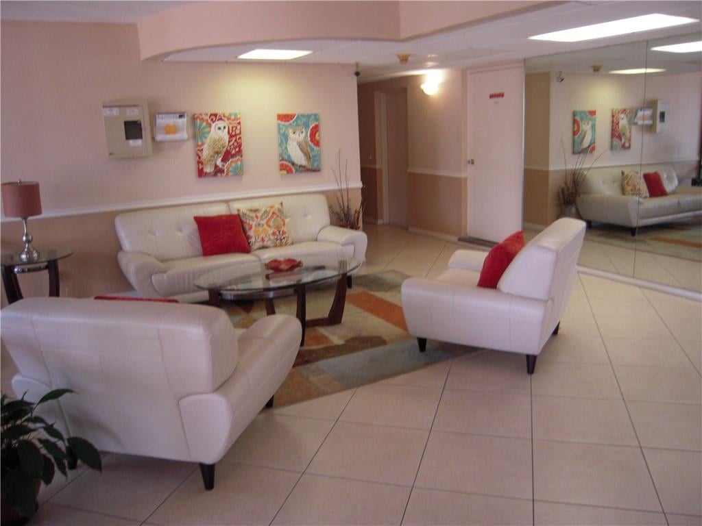 777 S Federal Hwy APT RP907