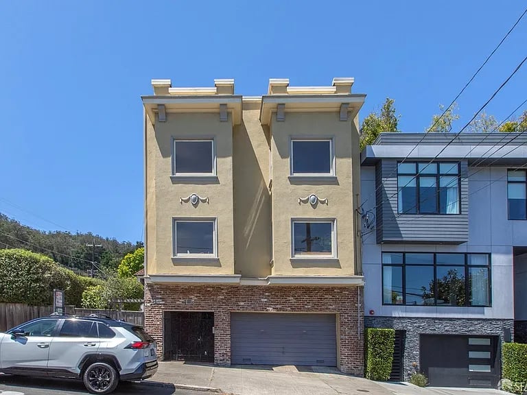 1255-1257 Shrader St