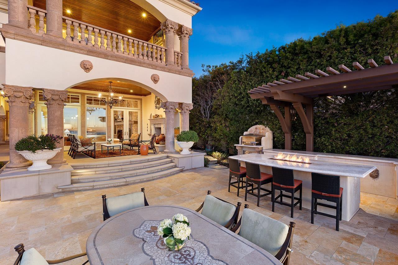 9860 La Jolla Farms Rd