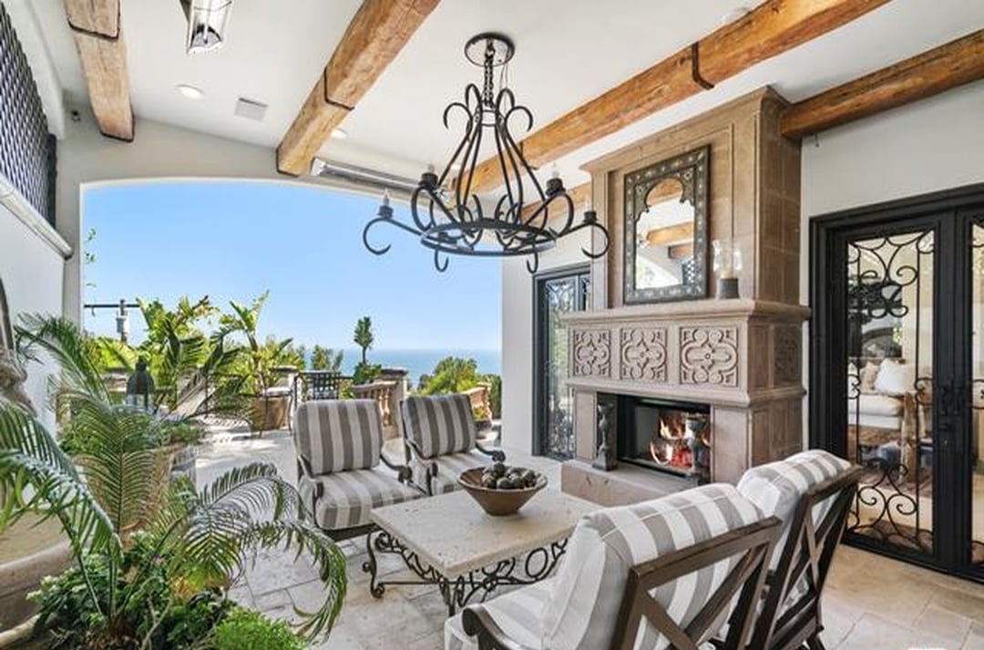 Eminence Villa