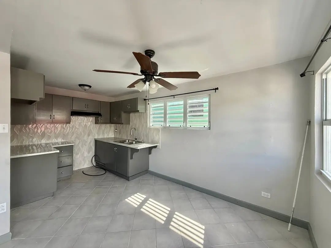 1067 Road Town 3 Bedroom Apartment 