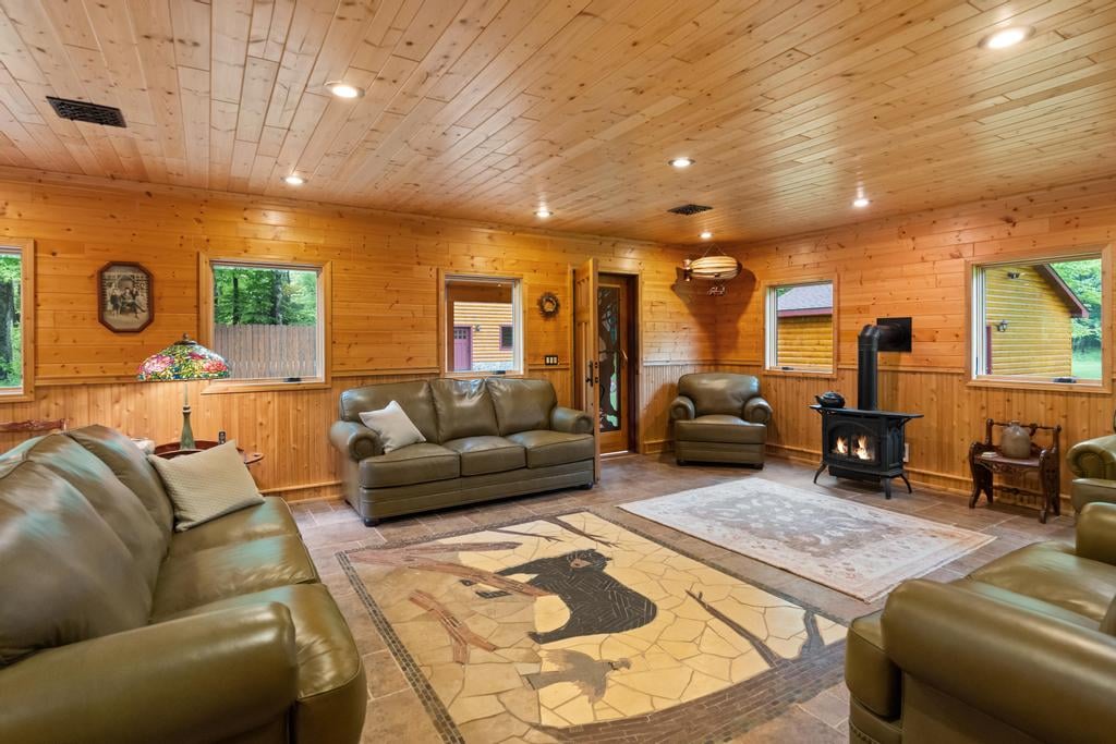 2499 E. Saint Ignace Rd