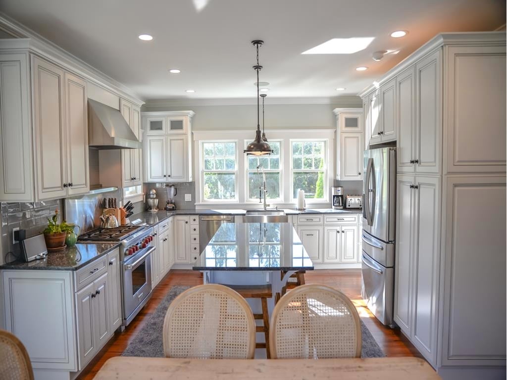 27 Bettencourt Way