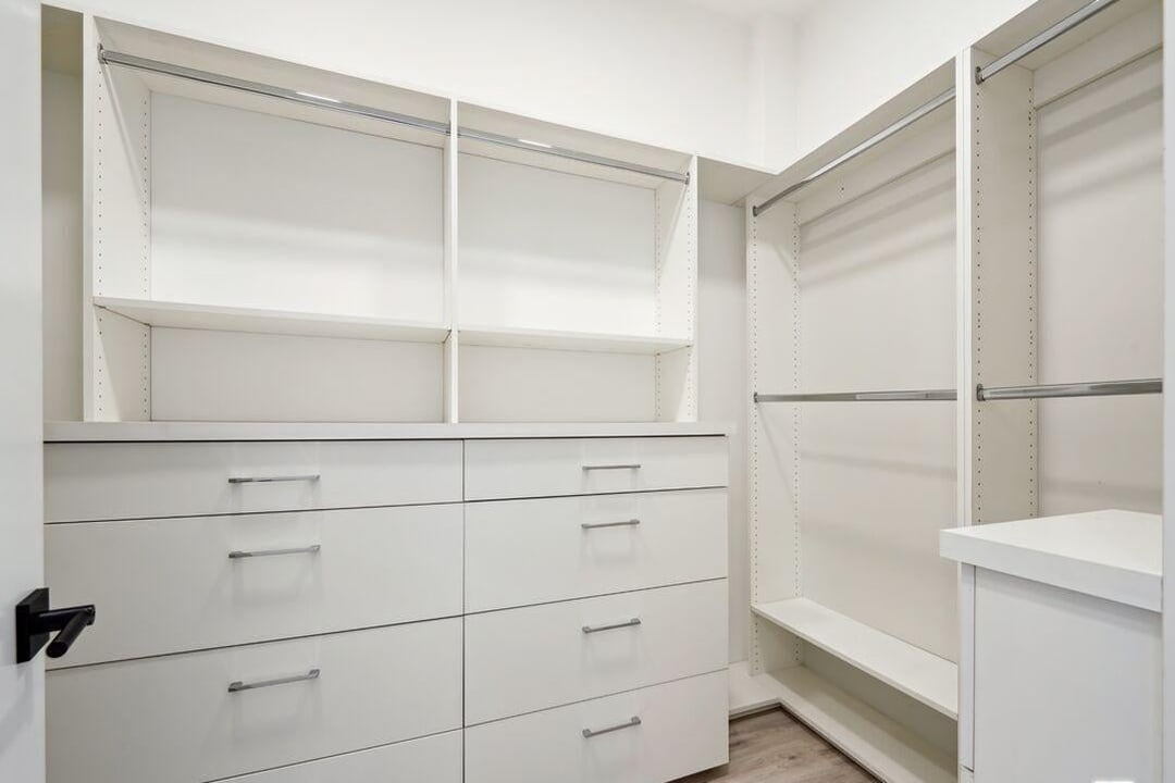 137 N Doheny Dr Unit: 3