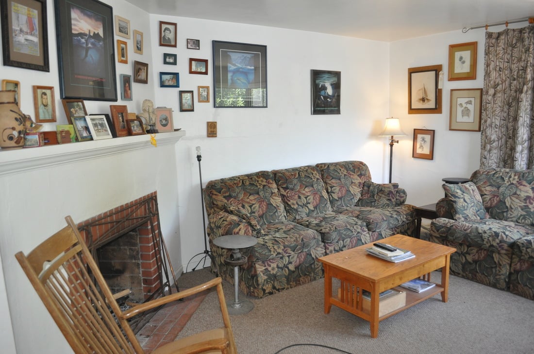 Duplex for Sale on Arden Way, Right on The Border of Arden Park!