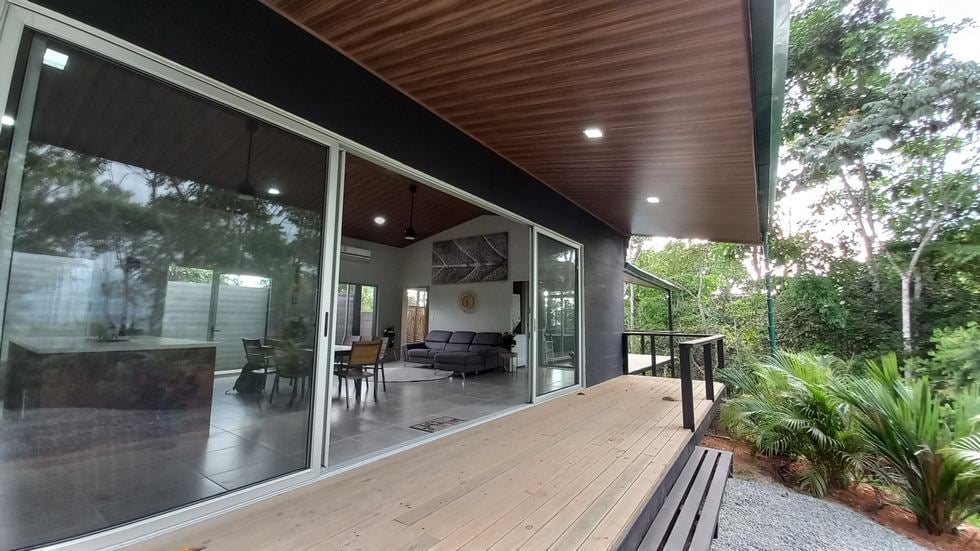 New Home and Guest Villa near Tinamastes Alfombra