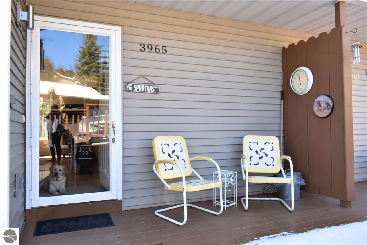 3965 Sherwood Forest Dr #16