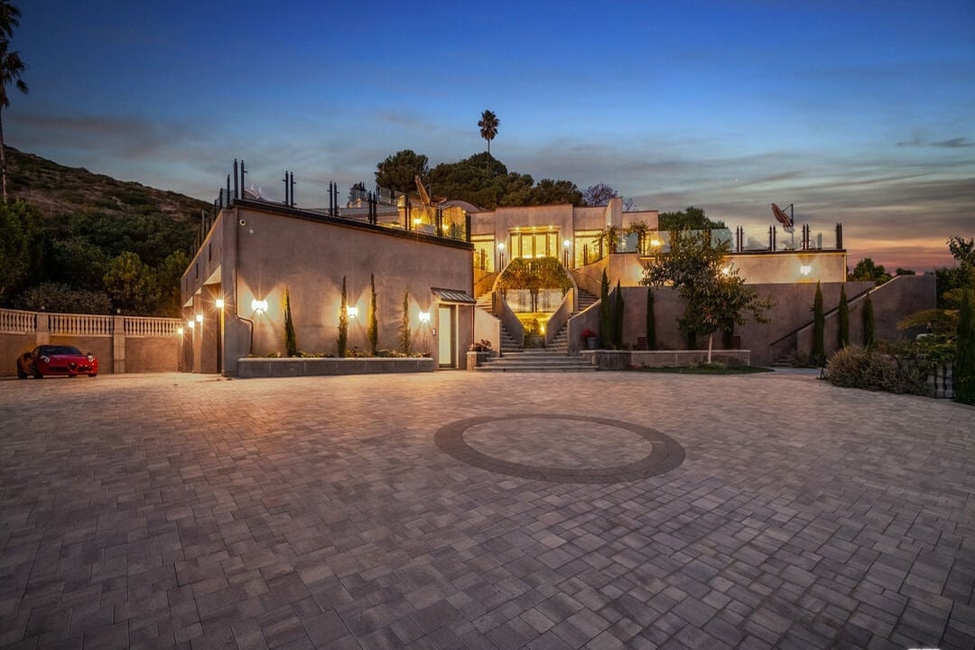 Vireon Pavilion, Pacific Coast Hwy, 90265