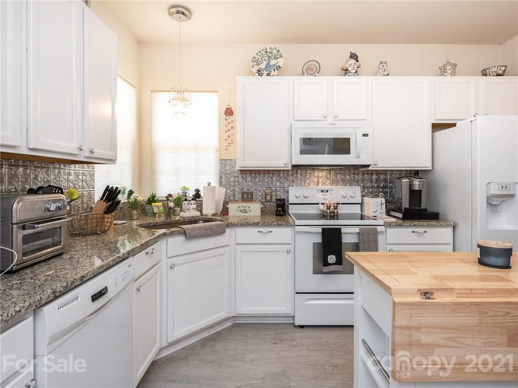 23076 Whimbrel Cir