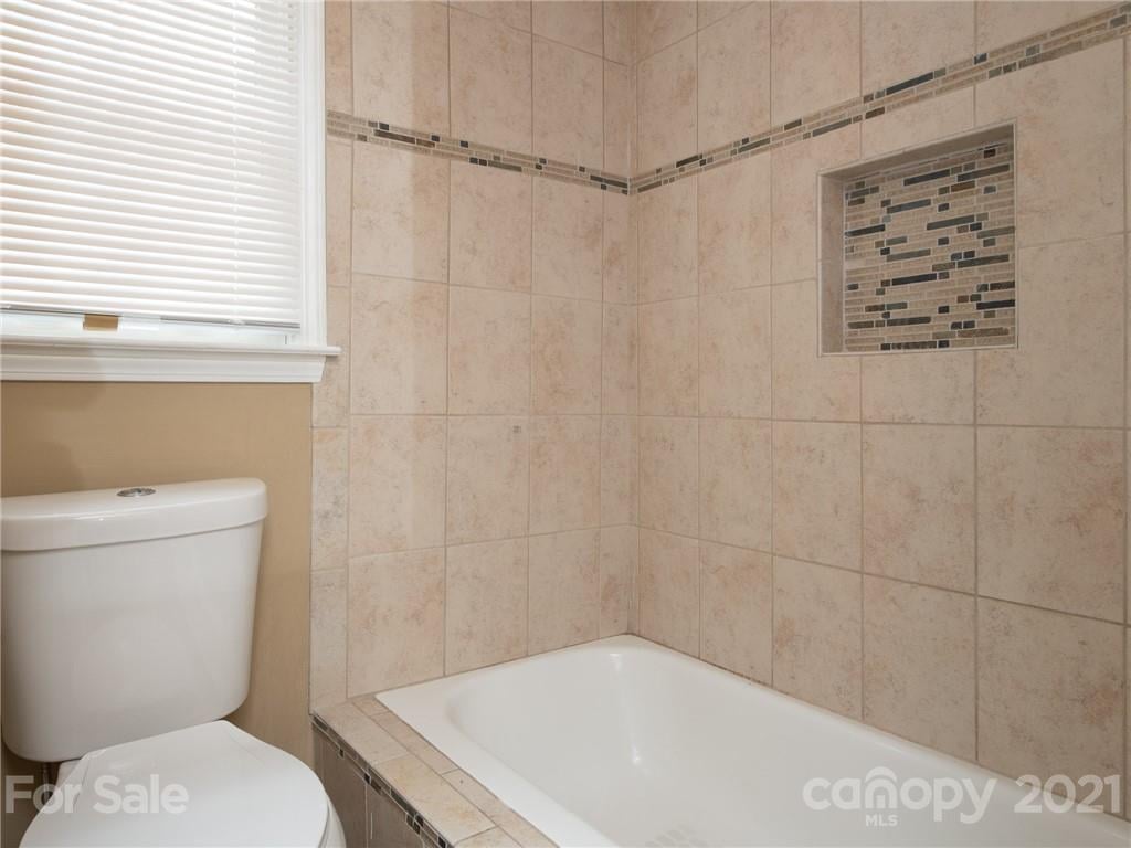 5552 Piper Glen Dr