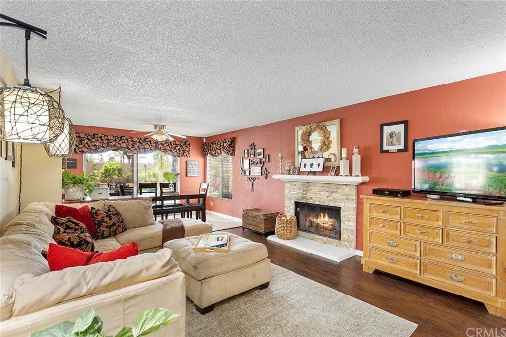 39529 Cedarwood Dr
