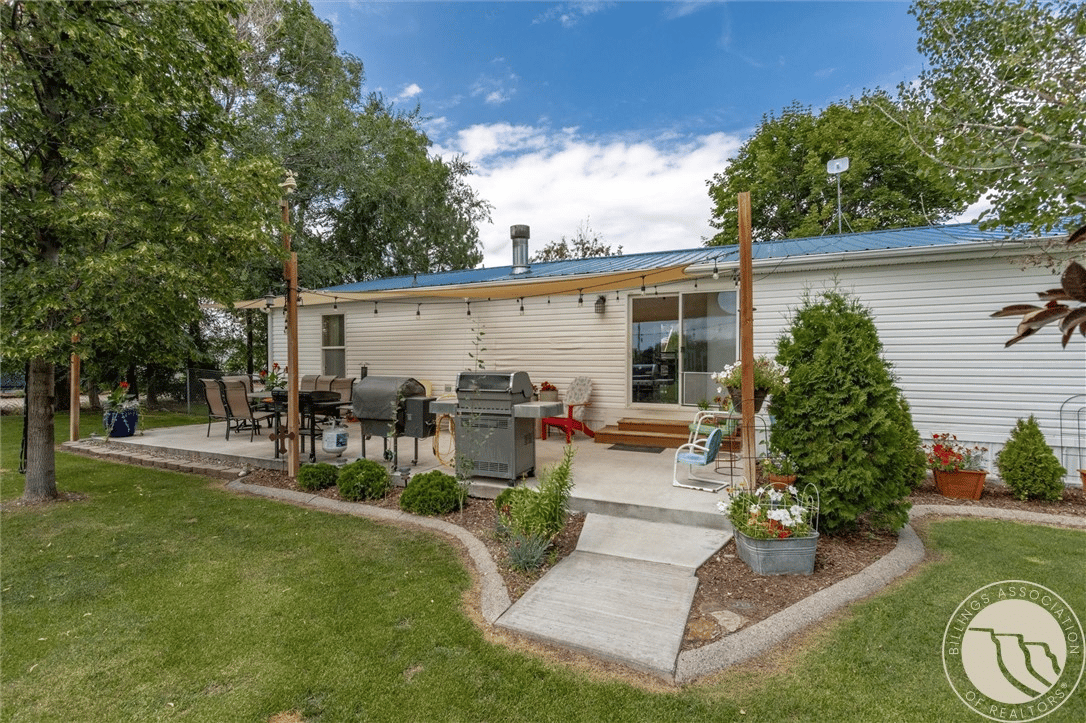3110 Falcon Cir