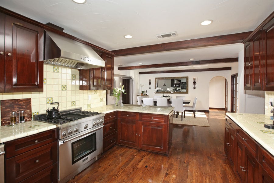2862 Nichols Canyon Rd