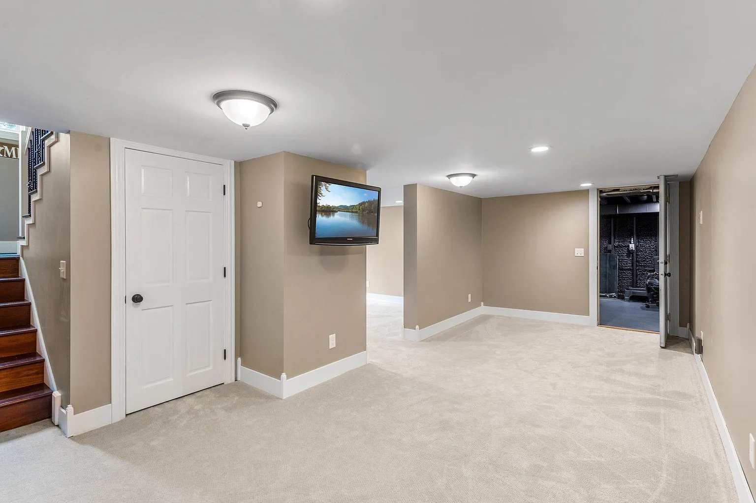 Updated Rambler in the Heart of Minnetonka