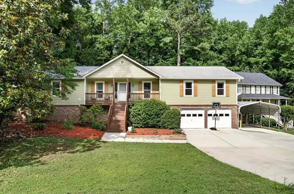 1526 Hickory Drive SW