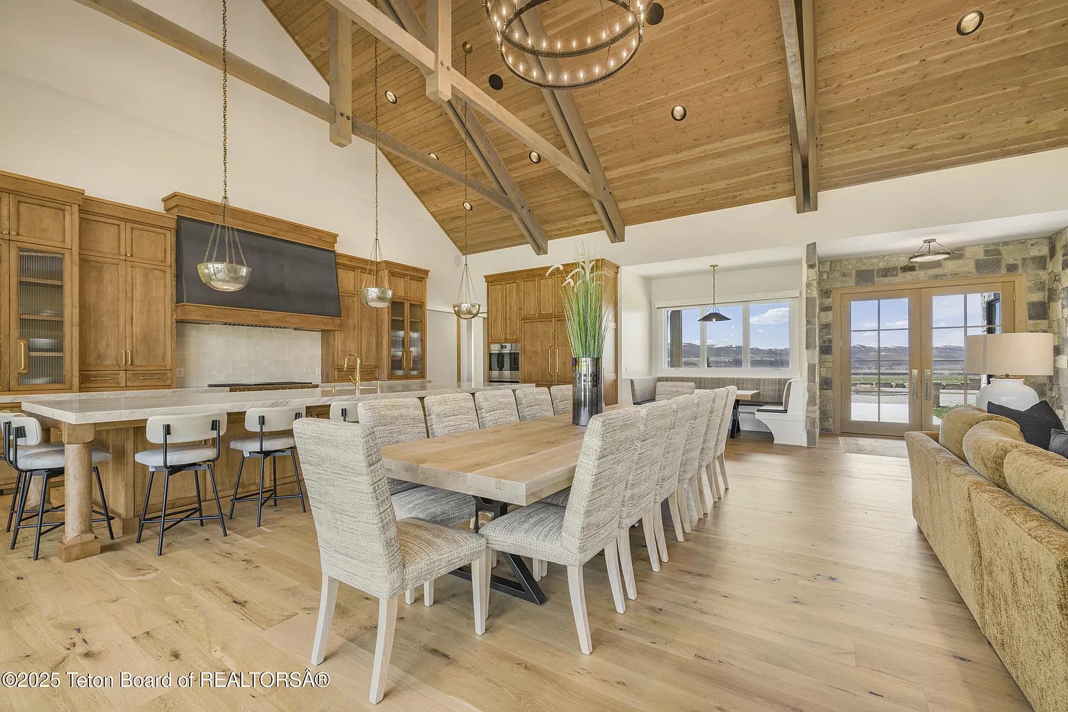 2399 Chapel Rd