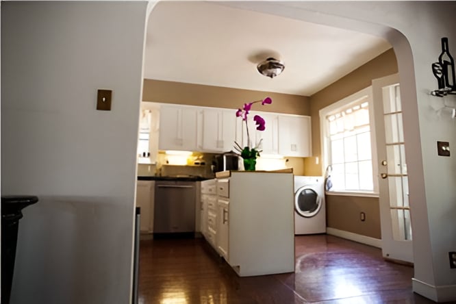 1824 Markham Way Sacramento, CA 95818- For Sale in Land Park