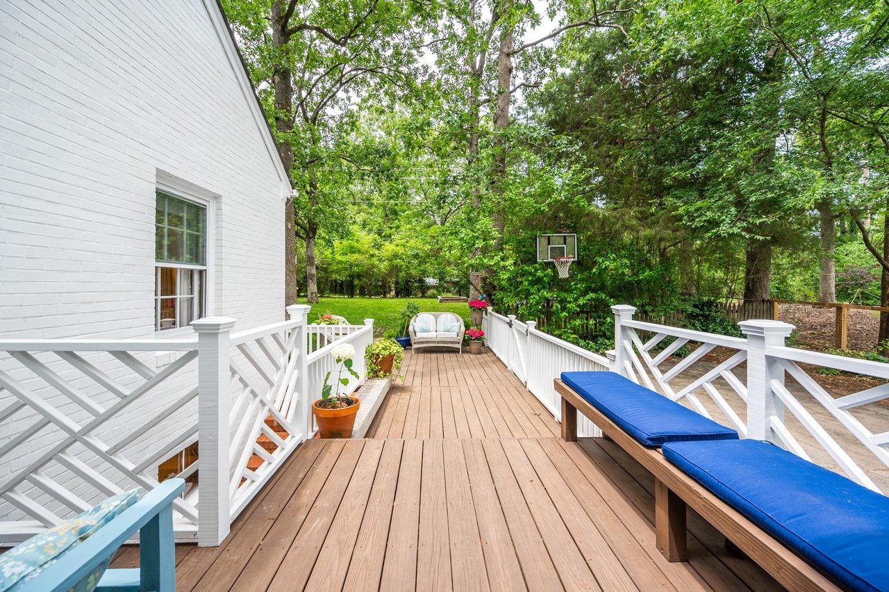 43 Oakwood Dr
