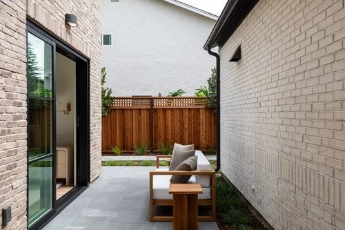 162 Waverley St, Palo Alto, CA 94301