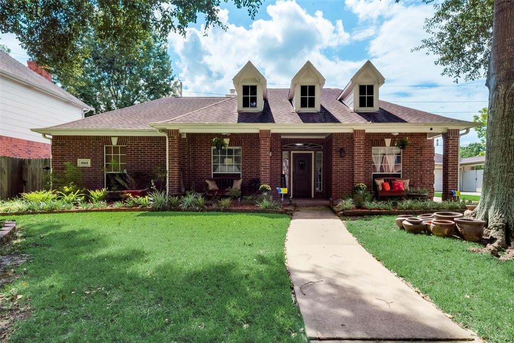 10415 Cutting Horse Ln