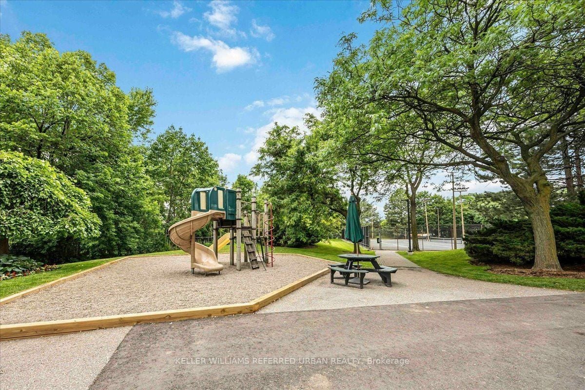 FAMILY LIVING PENTHOUSE