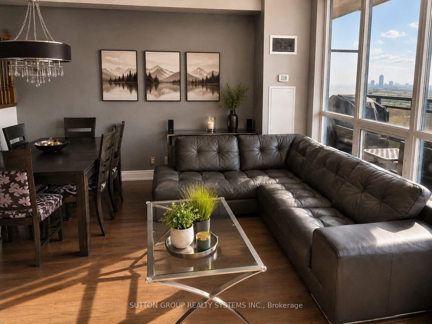 PENTHOUSE MEANT FOR LUXURY
