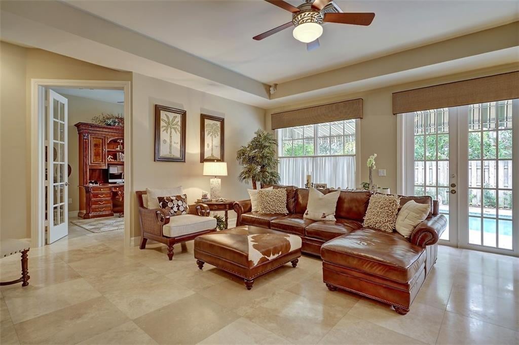 808 N Rio Vista Blvd