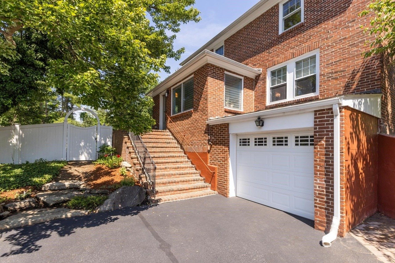 1 Drinkwater Rd