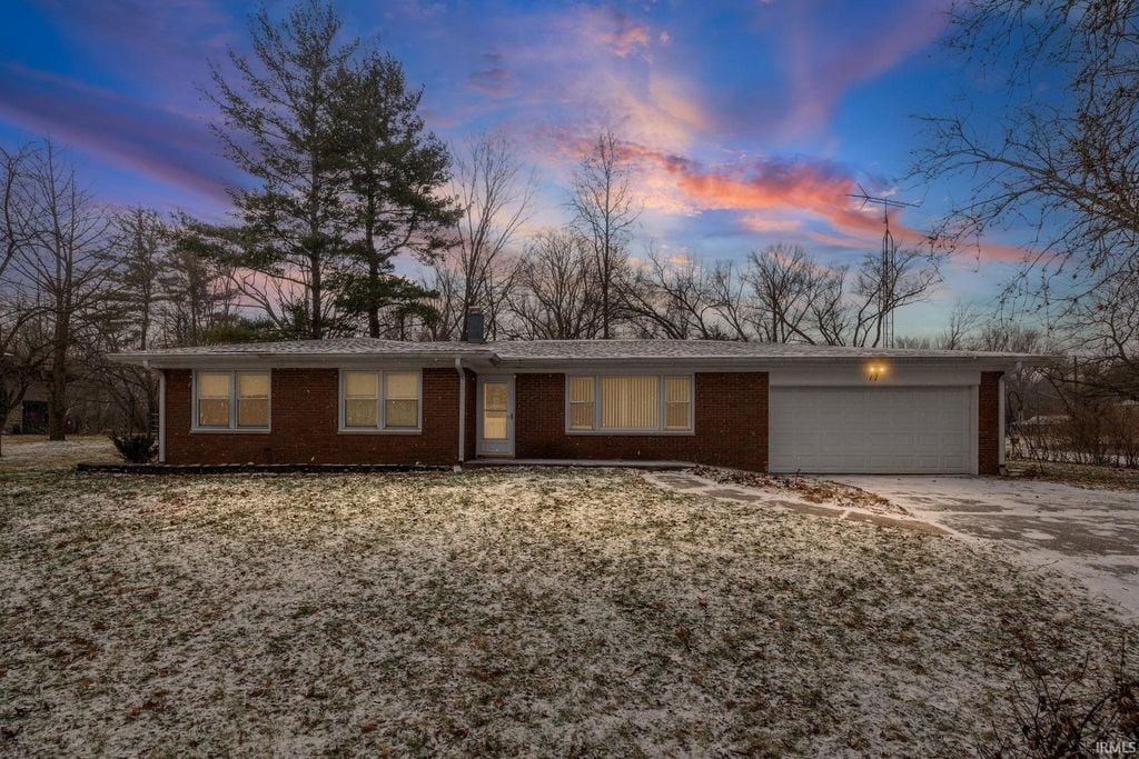 17 Wea Oaks Dr