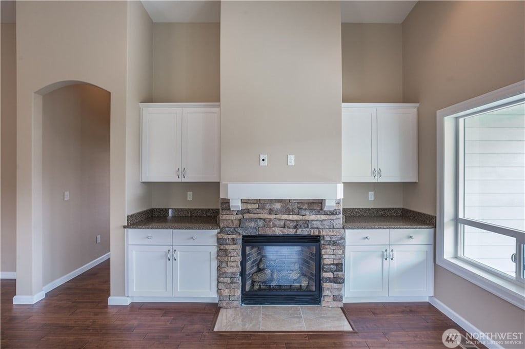 215 Village Dr