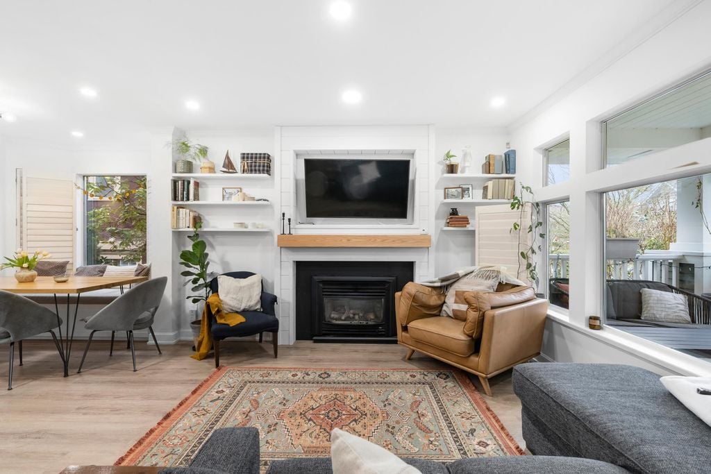 316 W 11th Ave