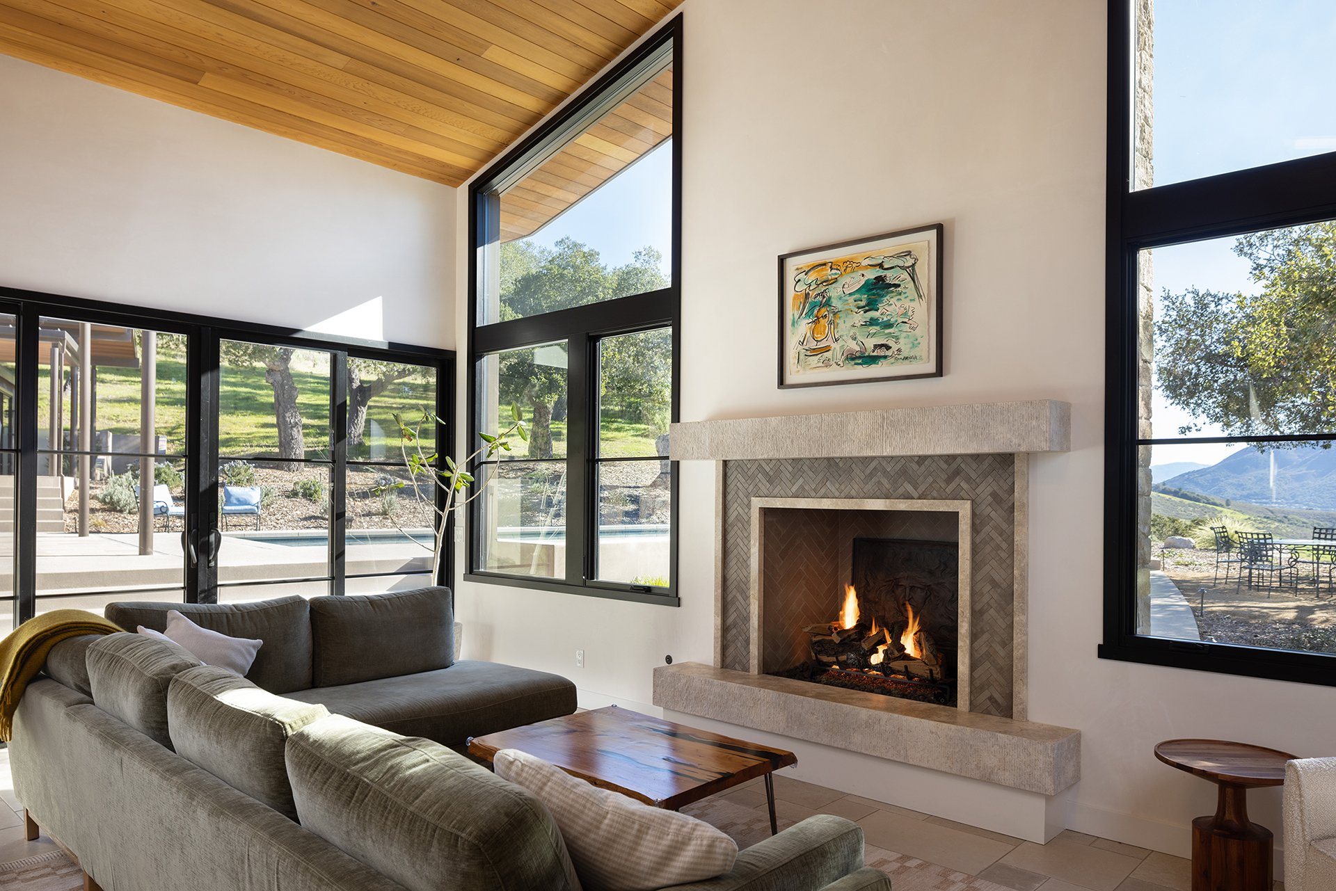 Este Canada | A Tehama Compound