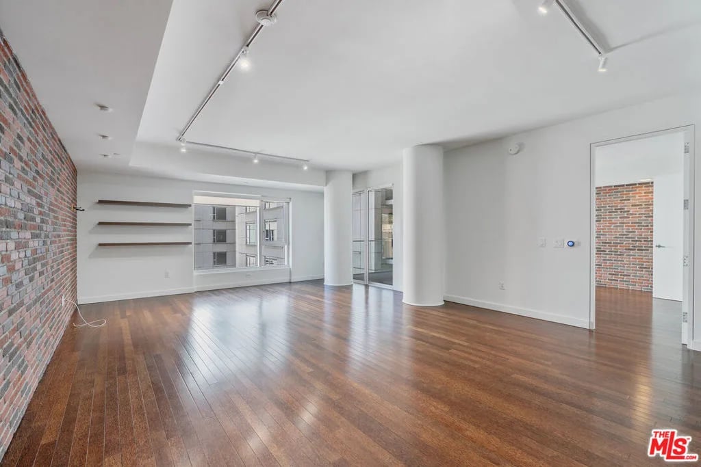 6250 Hollywood Blvd, #7D