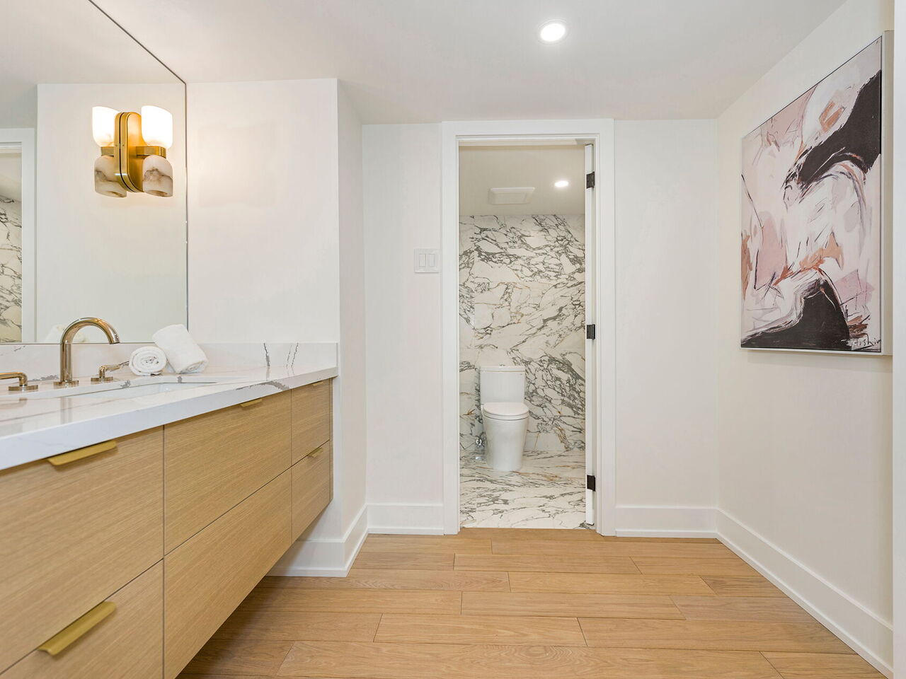 63 St Clair Ave W Unit: 1701