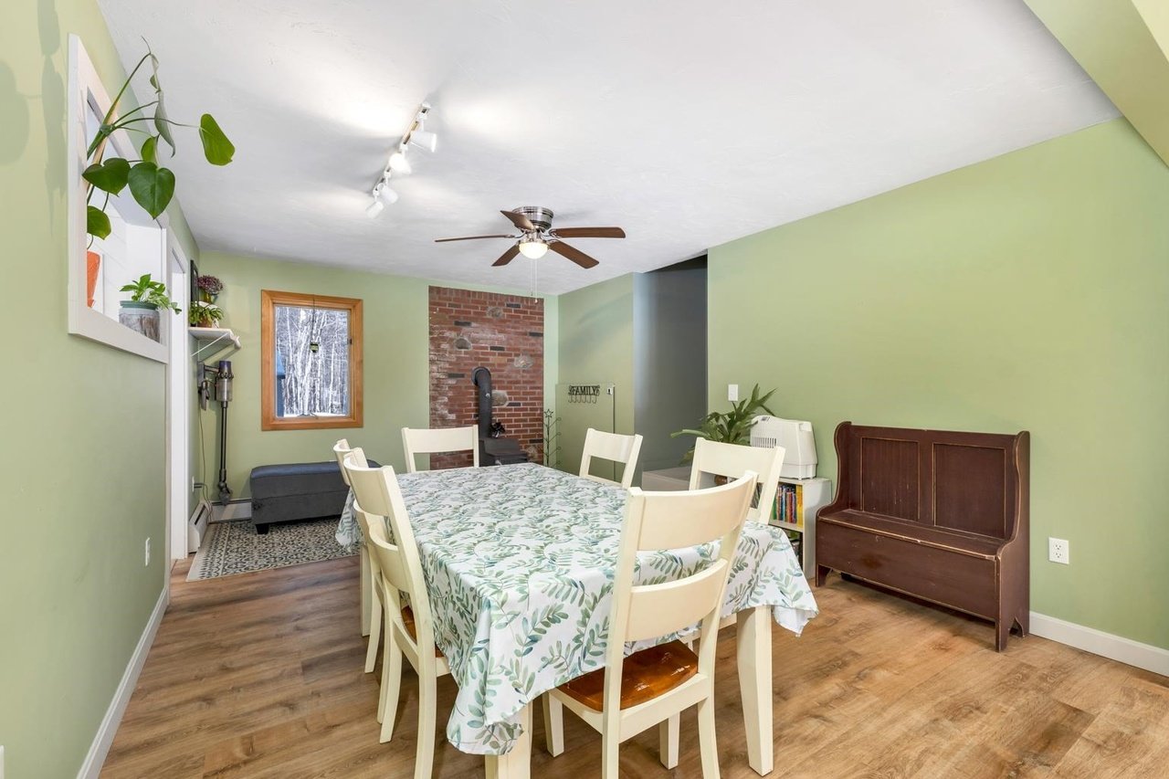 60 Winona Shores Rd
