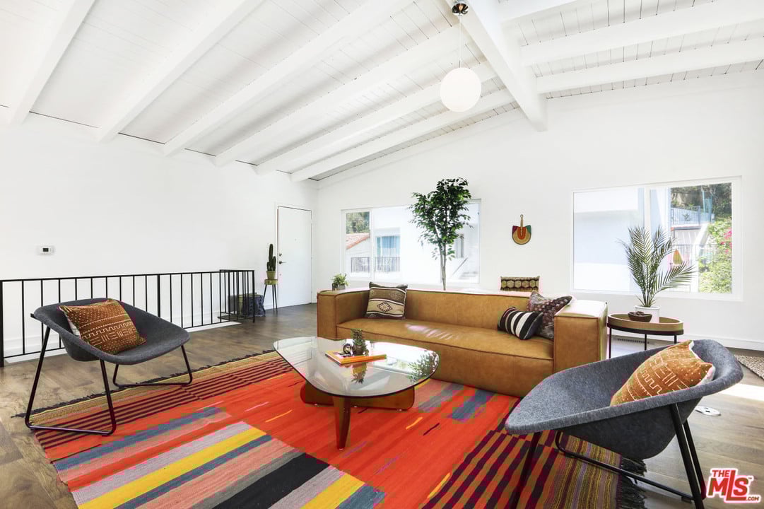 2622 Rinconia Dr