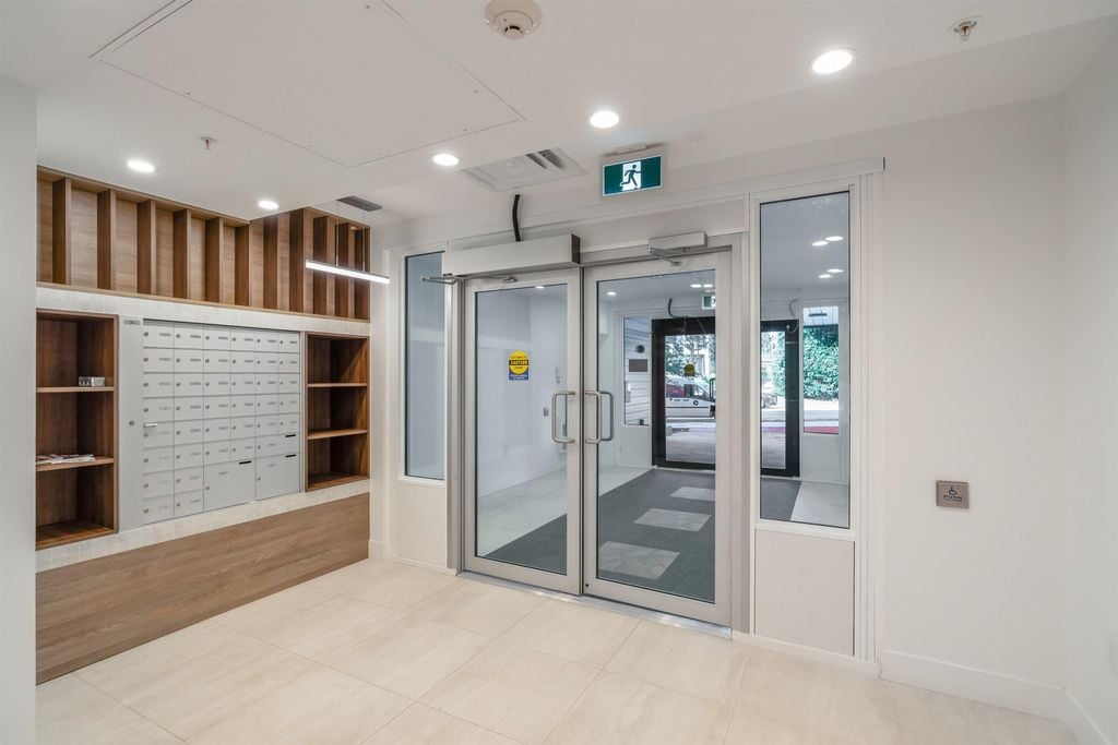 7638 Cambie St, #403