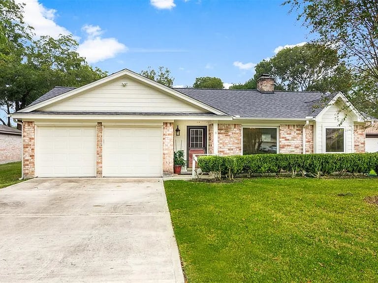 13110 Campos Dr