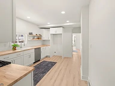 73 Colby Pl