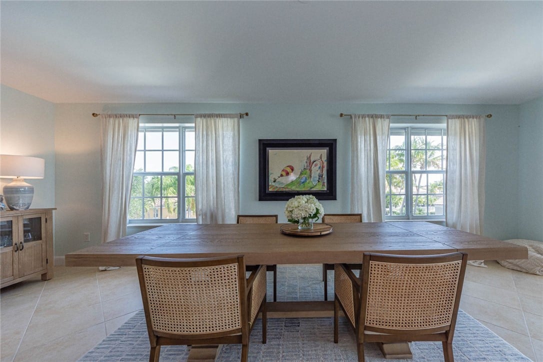 5380 W Harbor Village Dr #301