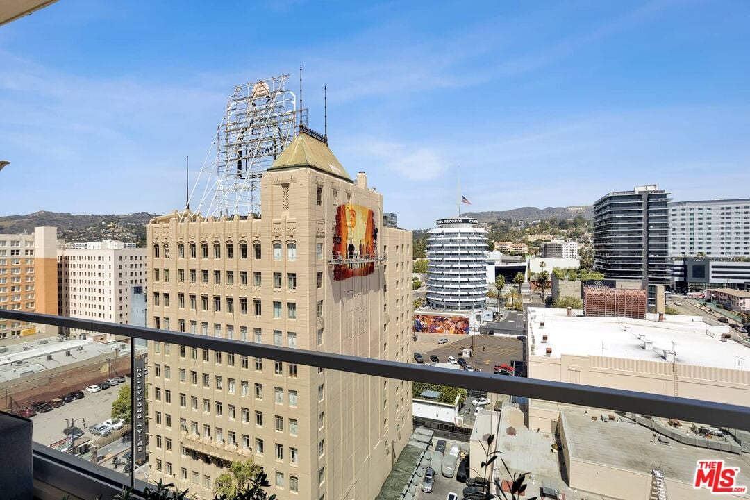 6250 Hollywood Blvd, #15A/B