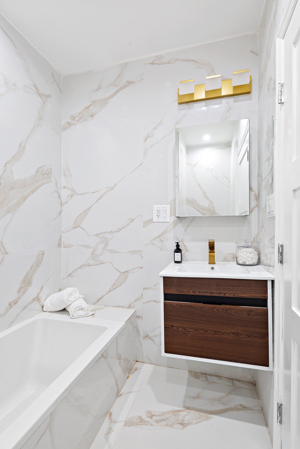 702 Greene Avenue Unit: 1