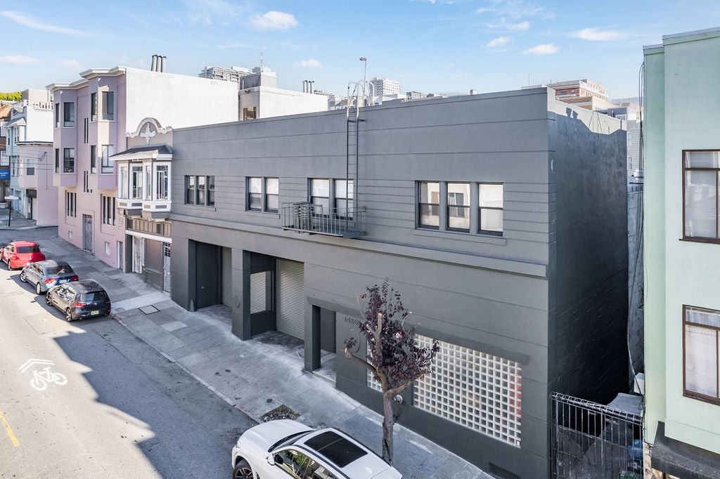 1469 Pacific Ave | 16,493 Light Manufacturing Warehouse