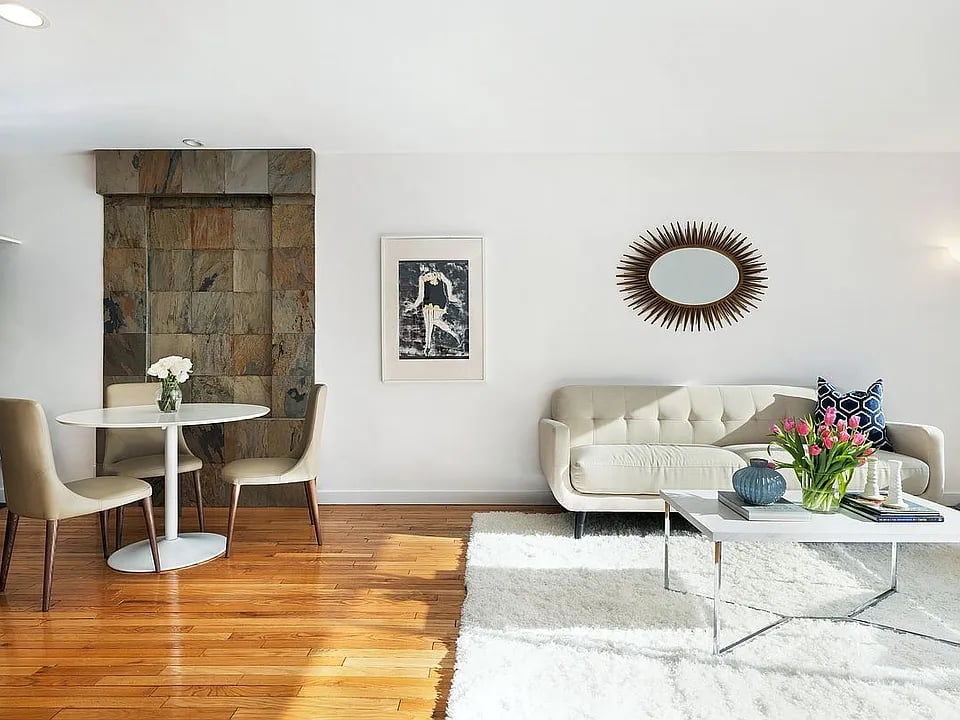 211 W 71st St, #2A