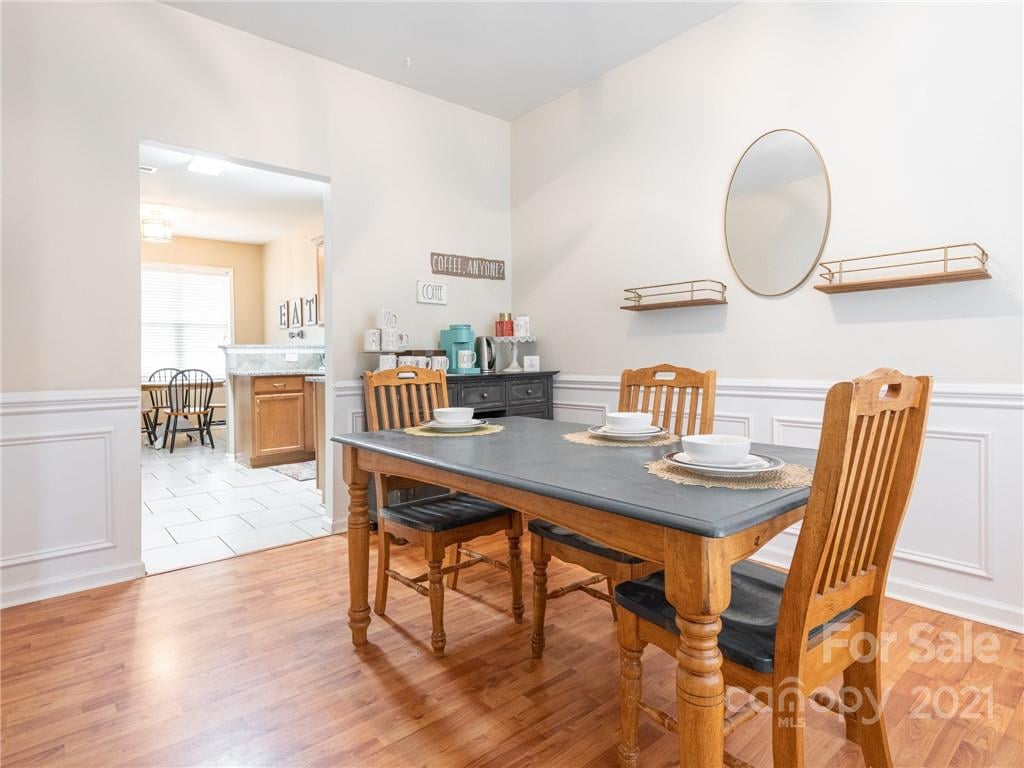 273 Notable Ln
