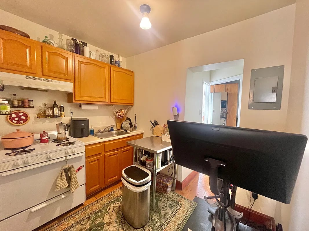 788 Park Place 10