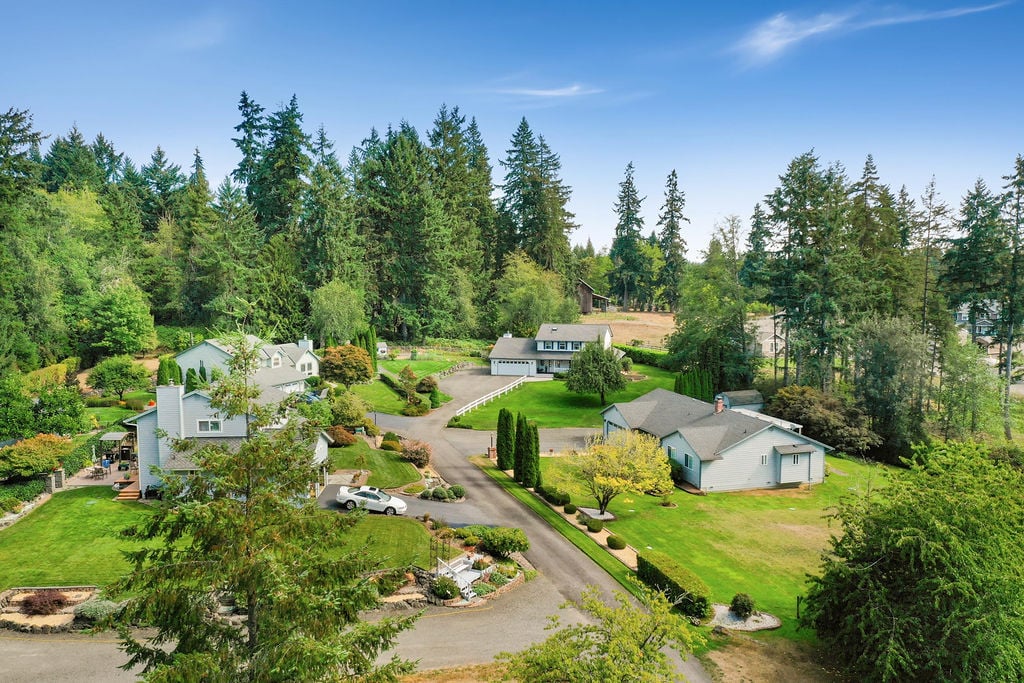 3055 NW Colonial Lane