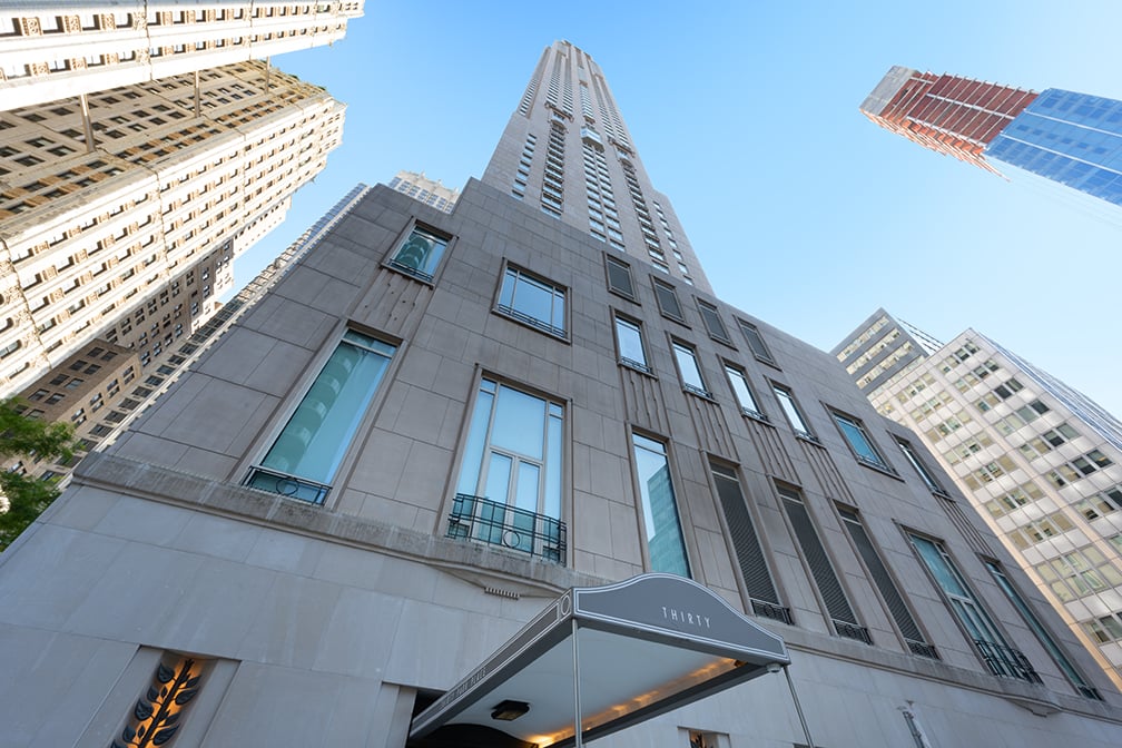 30 PARK Place 64B